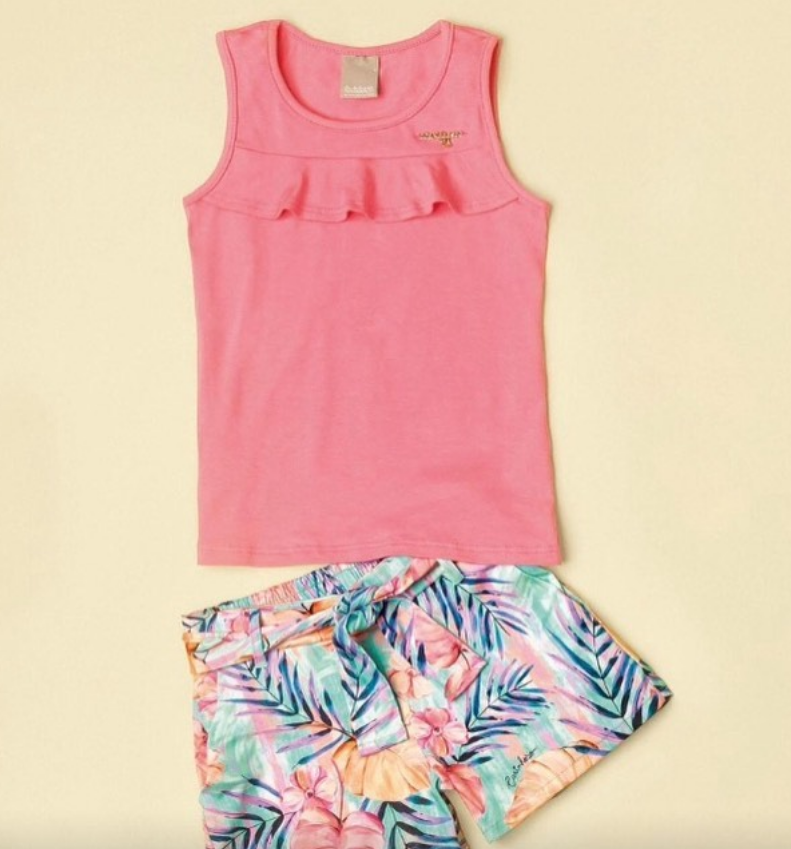 CONJUNTO SHORT NATUREZA COM BLUSA ROSA